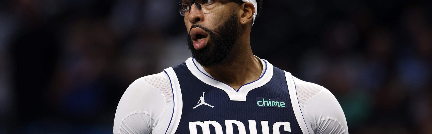 云开体育官网-玻璃人属性！浓眉生涯已14个赛季 仅有5个赛季的出战场次>65场