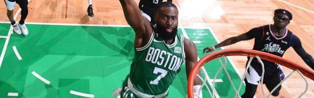 kaiyun-复仇快艇豪取四连胜 锋线双核对抗绿军胜在凶猛