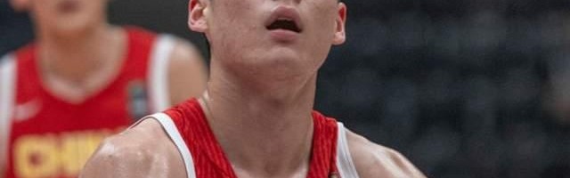 世青赛让陈家政成赢家！得分全队最稳，顶投+防守强悍，未来可期