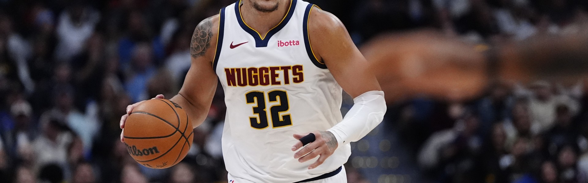 云开体育官网-逐渐找状态！阿隆·戈登出战29分钟 15中6砍下16+8&amp;填满数据栏