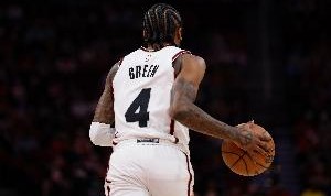 云开体育-杰伦-格林半场10投3中&amp;三分4中2&amp;罚球2中0 得到8分5板&amp;正负值-9